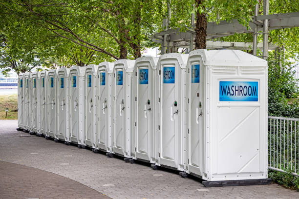 Best Luxury portable toilet rental  in Delft Colony, CA